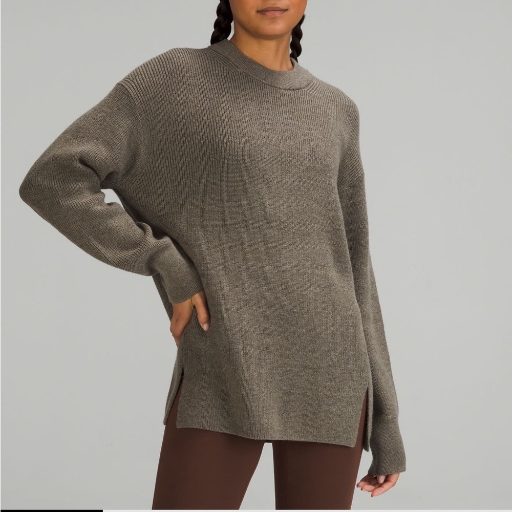 Lululemon merino wool blend rubbed crewneck sweater (in oat)